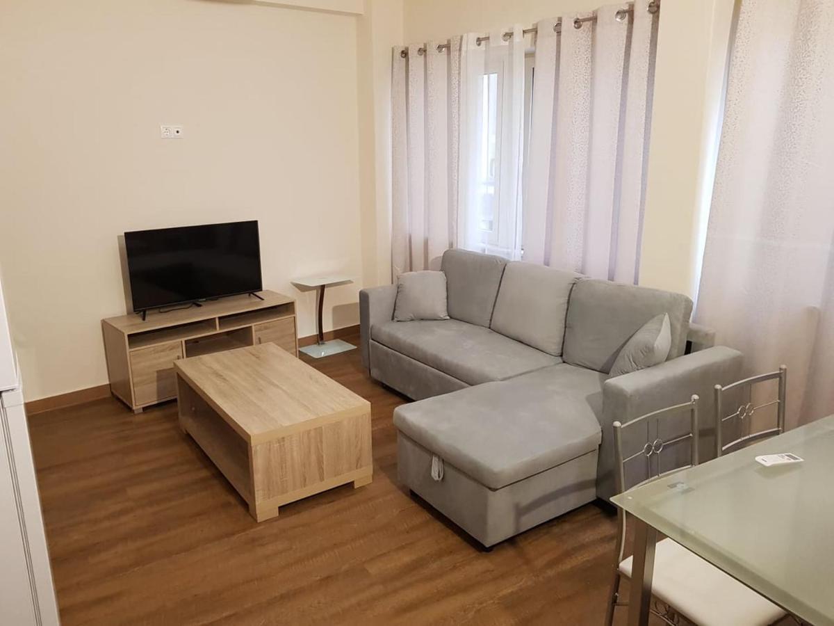 Lux & Cool Apartments Miaoyli เอเธนส์ ภายนอก รูปภาพ